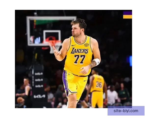 阿德巴约谈东契奇狂砍60分分享无解模式体会揭秘拿80分难度